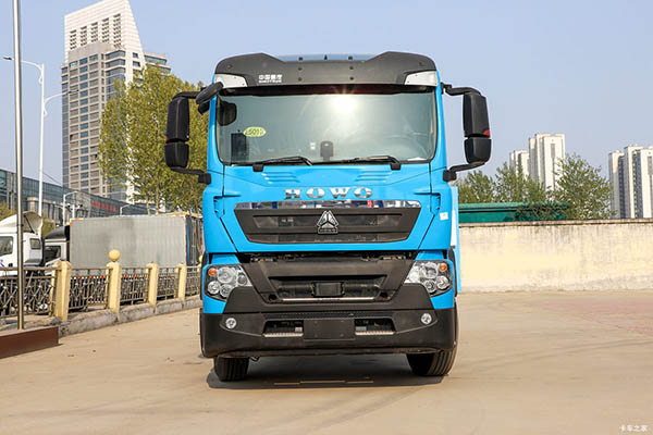 good Sinotruk HOWO TX EV electric tractor