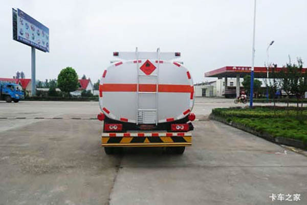 Hubei Chenglongwei (Chufei brand) Futian Auman chassis tank truck for sale