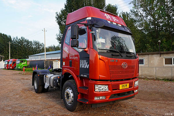 FAW Jiefang J6L tractor truck for sale
