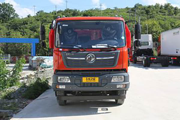 good Dongfeng Commercial Vehicle Tianjin VR 180HP 4x2 4m dump truck