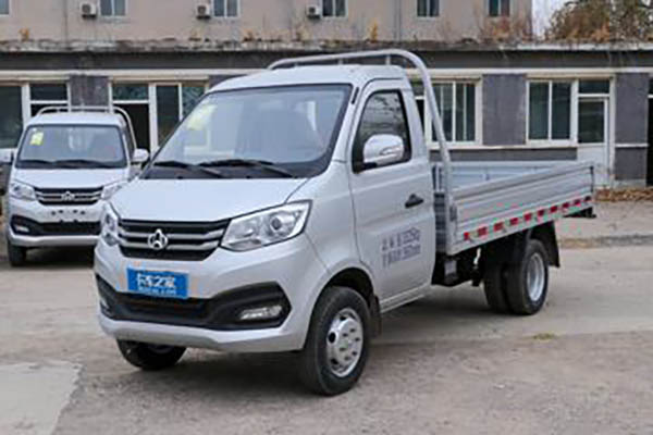 Changan Kuayuewang X1 1.3L 91HP Gasoline 3.05m Single-row Flatbed Pickup Truck