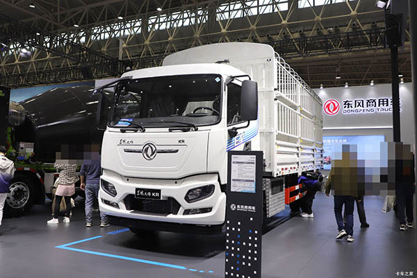 Dongfeng Commercial Vehicles Tianjin KR 18T 4x2 6.8m semi-row electric cargo truck for sale