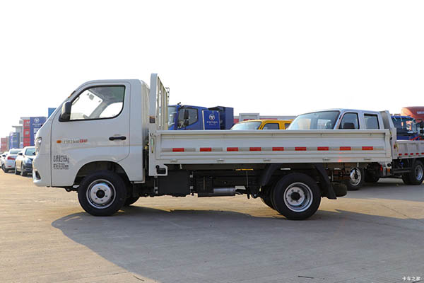 Foton Ruiwo Little King Kong dump truck in China