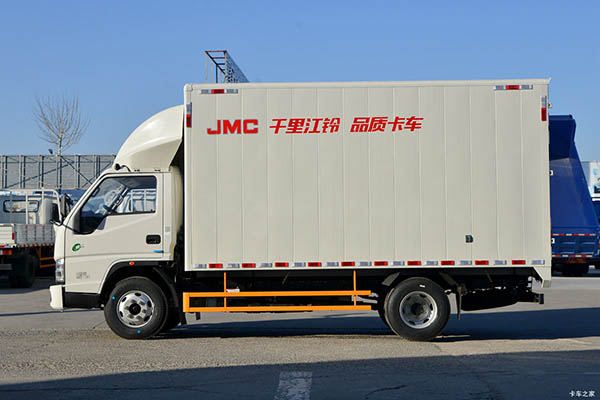 Jiangling Shunwei wide-body truck in China