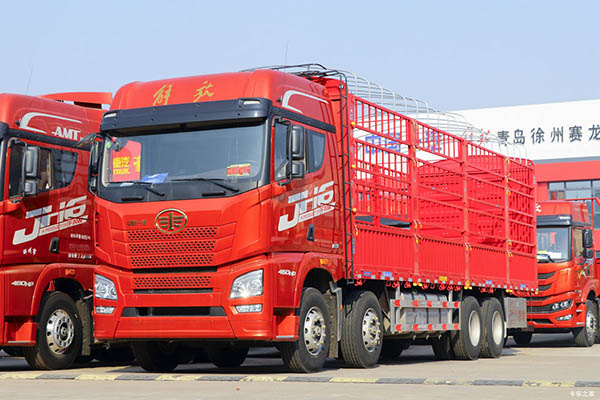Qingdao Jiefang JH6 truck