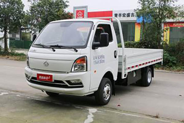 Changan Leaper D5 2.0L 122hp CNG 3.7m single-row flatbed mini truck for sale