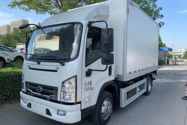 BYD T6 7.49T 4.03m single-row pure electric van light truck (BYD5070XXYBEV6) 105.6kWh