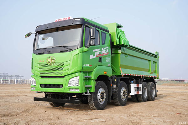 Qingdao Jiefang JH6 dump truck