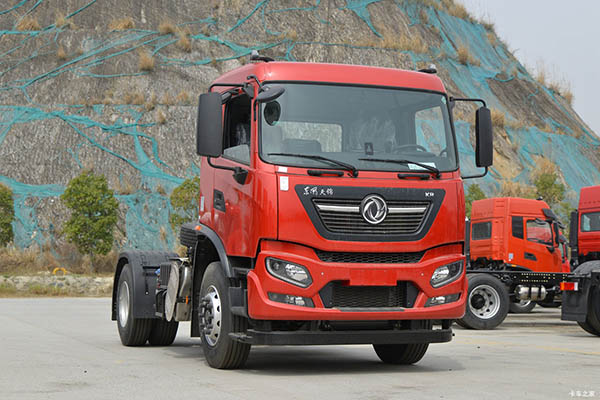 Dongfeng Commercial Vehicles Tianjin KR 300HP 4X2 tractor truck
