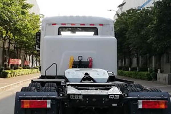 BYD Q3 26T 6X4 Pure Electric Tractor Truck 348kWh for sale