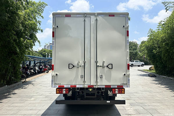 sale Jiangling's new Shunda truck