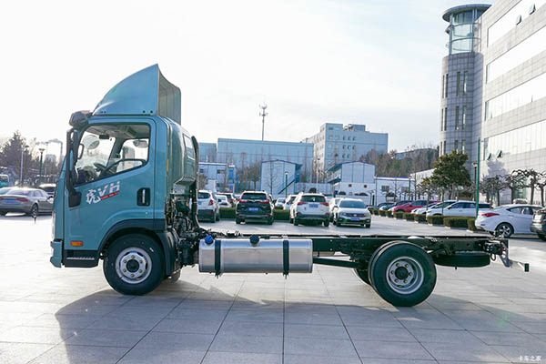 FAW Jiefang Tiger 6G light truck in China