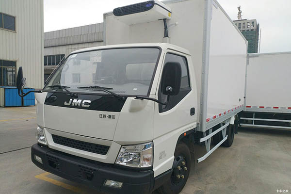 good Jiangling Shunda wide-body refrigerated truck