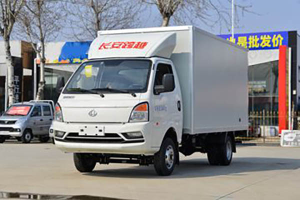 Changan Leaper D5 Luxury Edition 1.6L 122hp 3.935m single-row van mini truck (China VI emission standards) for sale