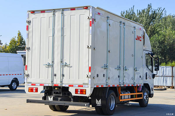 Jiangling Kaiyun+Cargo Truck in China