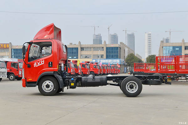 FAW Jiefang Tiger V light truck in China