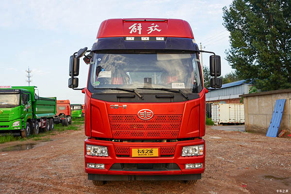 good FAW Jiefang J6L tractor truck