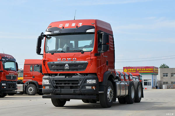 Sinotruk HOWO TX tractor truck
