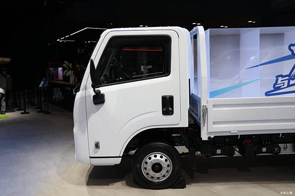 Jiangling Motors E Shunda Electric Cargo Truck in China