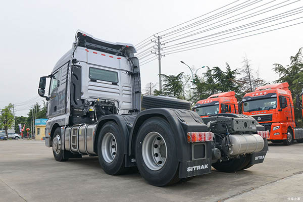 sale Sinotruk SITRAK C9H tractor truck