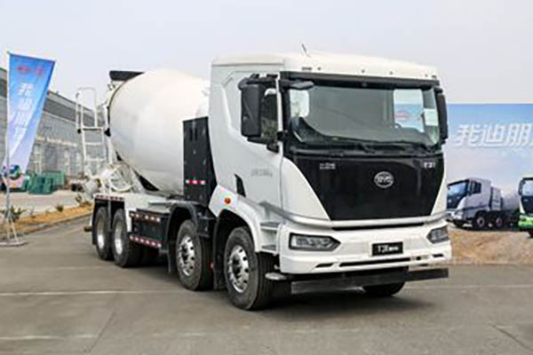 BYD T31 31T 8x4 6.8m3 pure electric concrete mixer truck (BYD5310GJBEV3) 355kWh for sale
