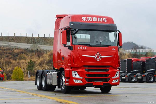 Dongfeng Commercial Vehicles Tianlong Flagship KX King Edition 680HP 6X4 AMT Automatic Transmission Tractor