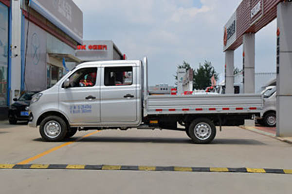 Changan Kuayuewang X1 1.3L Gasoline 91 HP 2.55m Double-Row Flatbed Mini Truck (China VI Emission Standard) in China