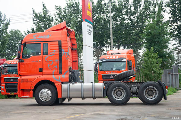 Sinotruk SITRAK G7 tractor truck in China