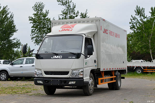 Jiangling Shunda narrow-body truck