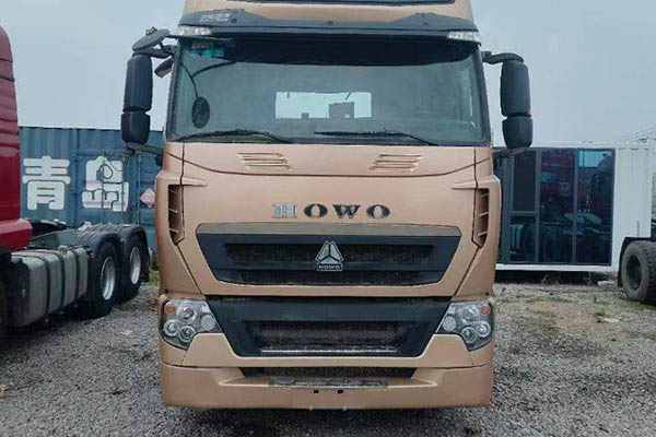 good Sinotruk HOWO T7H heavy-duty truck, 540 hp, 6x4 dual-drive, used MAN tractor