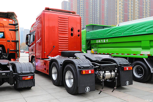 Shacman Delong X5000E Lightweight Edition 6X4 Pure Electric Tractor in China