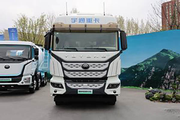Yutong Heavy Truck 6X4 Fuel Cell Tractor Unit Mengguli 120.53kWh