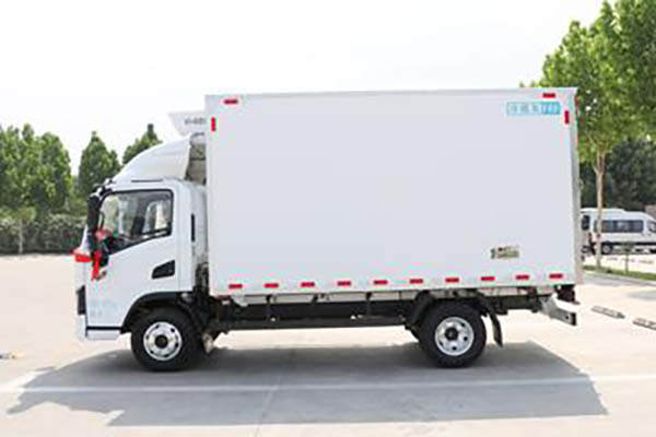sale Yutong T5 C Series 4.08m Pure Electric Refrigerated Truck Shenlan 88.87kWh