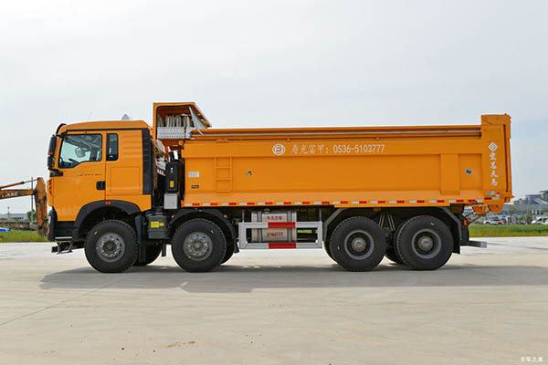 Sinotruk HOWO TX dump truck in China