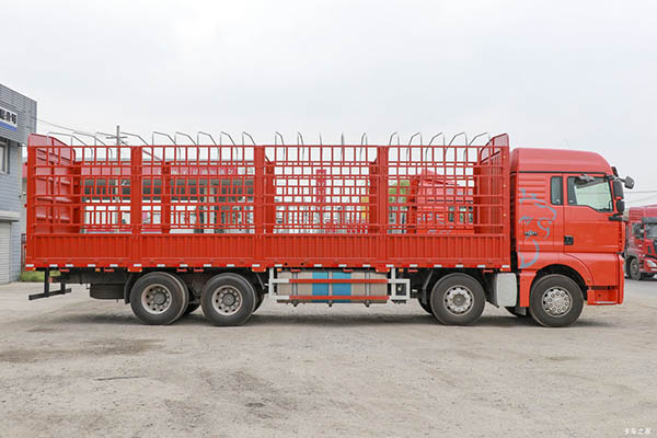 Sinotruk SITRAK G7 truck for sale