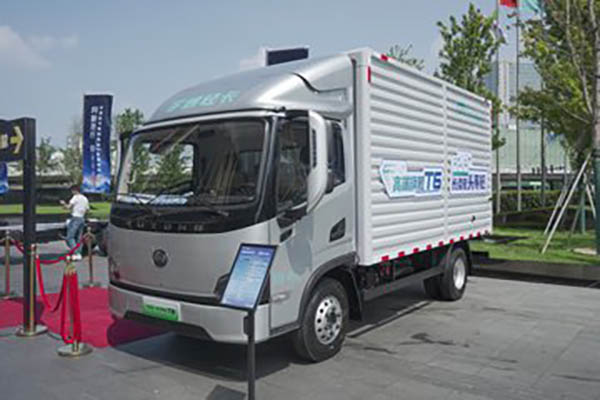 Yutong T6 Light Truck, Air Brake, 4.2m Single-Row Pure Electric Van, 155.332kWh for sale