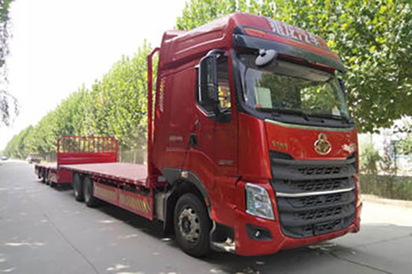 Dongfeng Liuzhou Motor Chenglong H7 460HP 6X2 mid-axle flatbed truck chassis