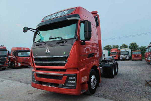 Sinotruk HOWO TH7 heavy-duty truck, 460 hp, 6x4 LNG dual-drive tractor, used MAN tractor