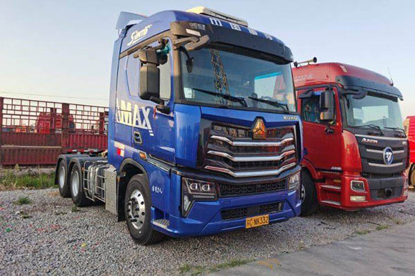 Sinotruk HOWO Max heavy-duty truck, 610 hp, 6x4 AMT automatic transmission, dual-drive, used Weichai tractor truck for sale
