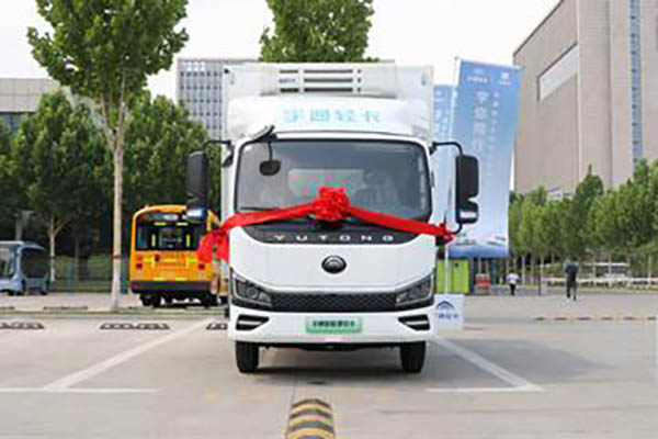 good Yutong T5 C Series 4.08m Pure Electric Refrigerated Truck Shenlan 88.87kWh