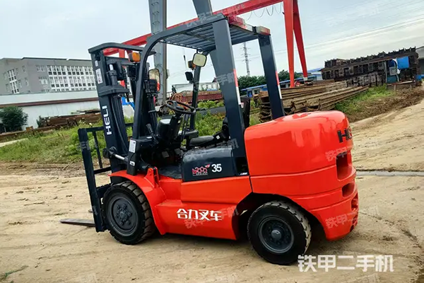 Heli CPQD35 forklift