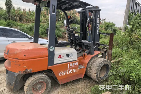 Heli CPCD30 forklift in China