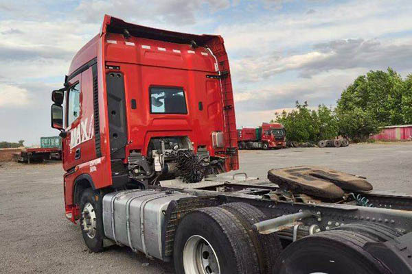 sale Sinotruk HOWO Max heavy-duty truck, 510 hp, 6x4 dual-drive tractor, used Weichai tractor