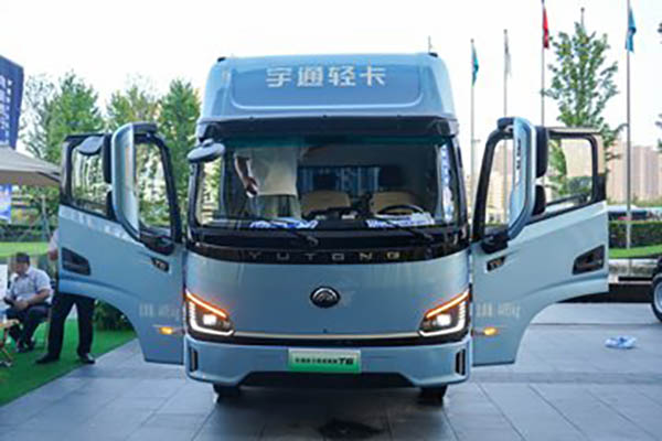 Yutong T6 Light Truck, High-Roof, 4.2m, Single-Row, Pure Electric Van, 155.332kWh