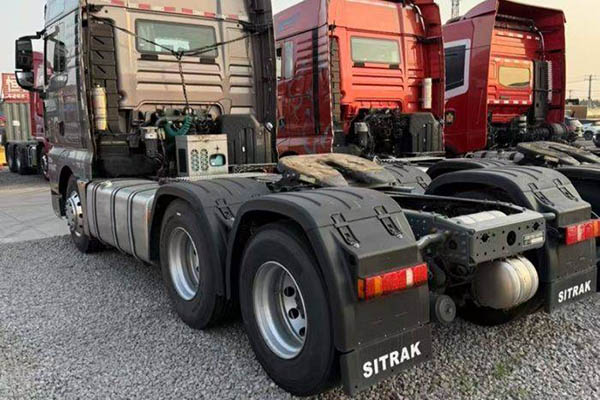 sale Sinotruk SITRAK C7H heavy-duty truck, 540 hp, 6x4 AMT automatic transmission, used MAN tractor truck