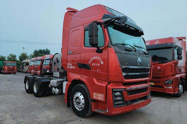 Sinotruk HOWO TH7 heavy-duty truck, 460 hp, 6x4 LNG dual-drive tractor, used MAN tractor for sale