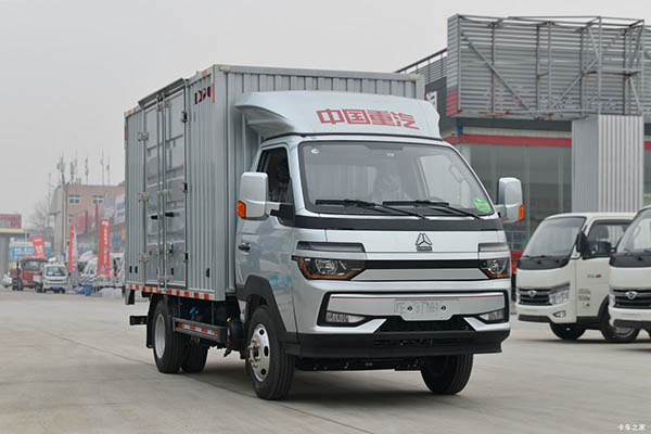 Sinotruk HOWO light truck Xiaojiang cargo truck for sale