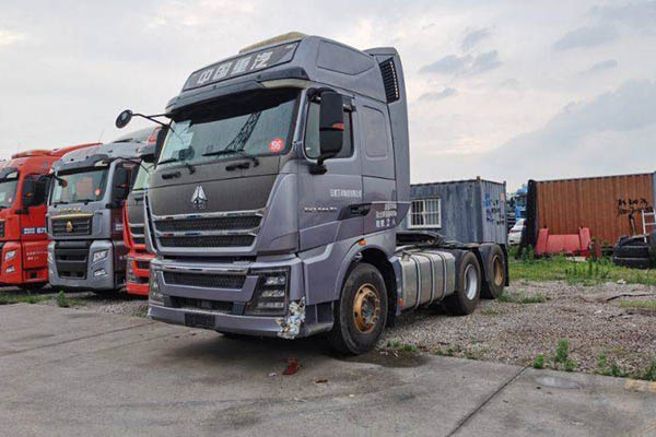 Sinotruk HOWO TH7 heavy-duty truck, 540 hp, 6x4 tractor unit, used MAN tractor unit
