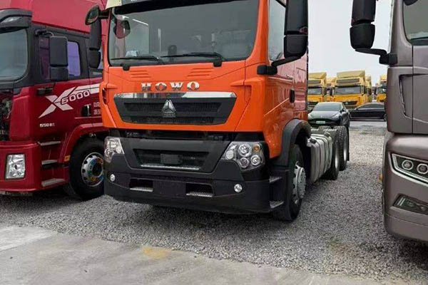Sinotruk HOWO TX heavy-duty truck, 460 hp, 6x4, dual-drive, used MAN tractor