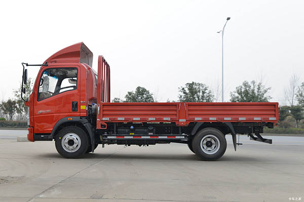 Sinotruk HOWO light truck Dream Chaser in China